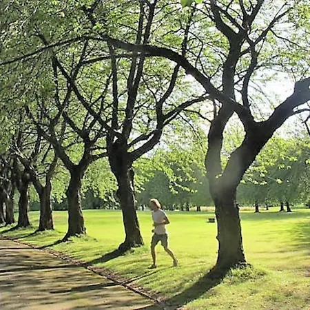 Lägenhet *f1*5gh* Setup For Your Relaxed & Amazing + Free Parking + Free Fast Wifi *